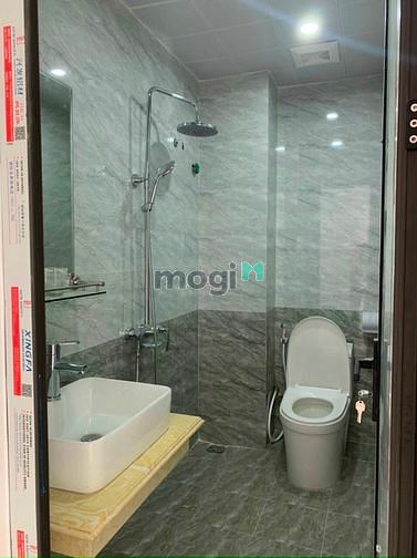 Hình ảnh Bán nhà 2,5 Tầng ngõ 18 Cao Xanh. Hạ Long