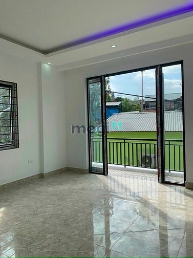 Hình ảnh Bán nhà 2,5 Tầng ngõ 18 Cao Xanh. Hạ Long