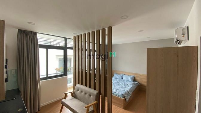 Hình ảnh Mb6623 nạp rút nhanh chóng_ Cửa sổ + Ban công_ Nội thất gỗ cao cấp_ Trung tâm Q3