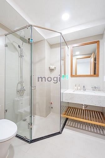 Hình ảnh Chốt Đơn Căn Hộ, Vị Trí Đẹp. Giá Cực Tốt. Có Thang Máy, Hầm Xe.