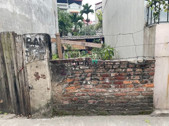 Hình ảnh Cần bán gấp lô đât đẹp ngay đầu Thôn Hoàng Long - Đặng Xá