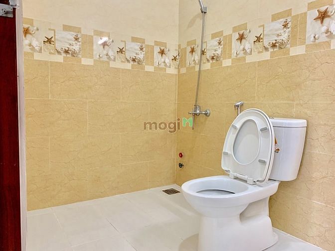 Hình ảnh Phòng trọ ban công ngay Trần Não