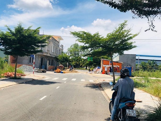 Hình ảnh Đất KDC Hiện Hữu, SHR, Đường 12m Nhựa, Giá 550Tr-800Tr ( 60m2-100m2).