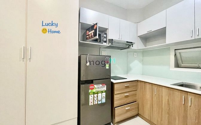 Hình ảnh Studio Cửa sổ giếng trời cao cấp gần Landmark81