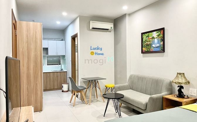 Hình ảnh Studio Cửa sổ giếng trời cao cấp gần Landmark81