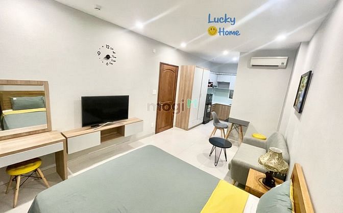 Hình ảnh Studio Cửa sổ giếng trời cao cấp gần Landmark81