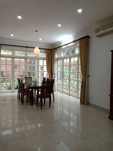 Hình ảnh Cho thuê biệt thự mễ trì 500m2, full nội thất chỉ 35tr
