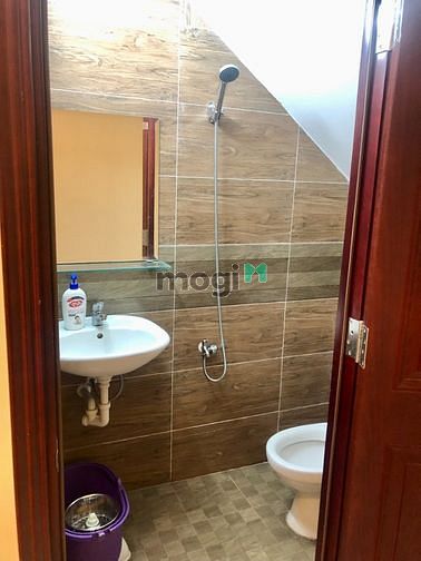 Hình ảnh Cho thuê nhà nguyên căn trung tâm quận 3