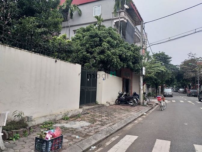 Hình ảnh Bán ĐẤT MP Quận Tây Hồ Xây Buling ,tòa VP, Vỉa hè, đường 2 làn