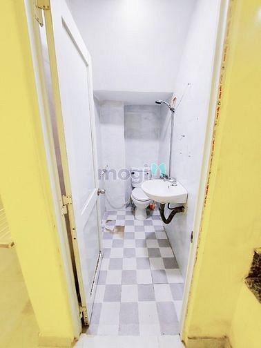 Hình ảnh Cho thuê nhà nguyên căn mặt tiền quận 8