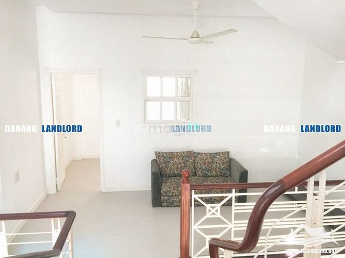 Hình ảnh Nhà 4 phòng ngủ khu An Nhơn, gần Vincom - B781