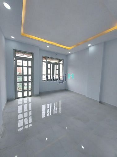 Hình ảnh Bán nhà Phạm Văn Bạch, Phường 15, Tân Bình, 41m2, 2 lầu , 3,9 tỷ.