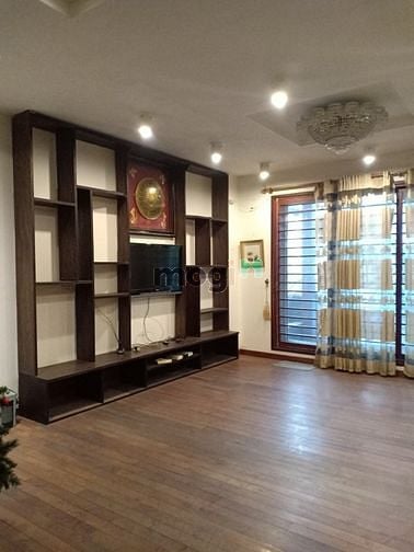 Hình ảnh Cho thuê biệt thự phố Hoàng cầu, đống đa 120m2x3T, nhà mới