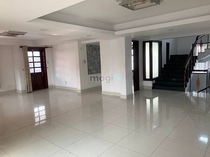 Hình ảnh Villa cho thuê đường Nguyễn Ư Dĩ ,Thảo Điền, Quận 2