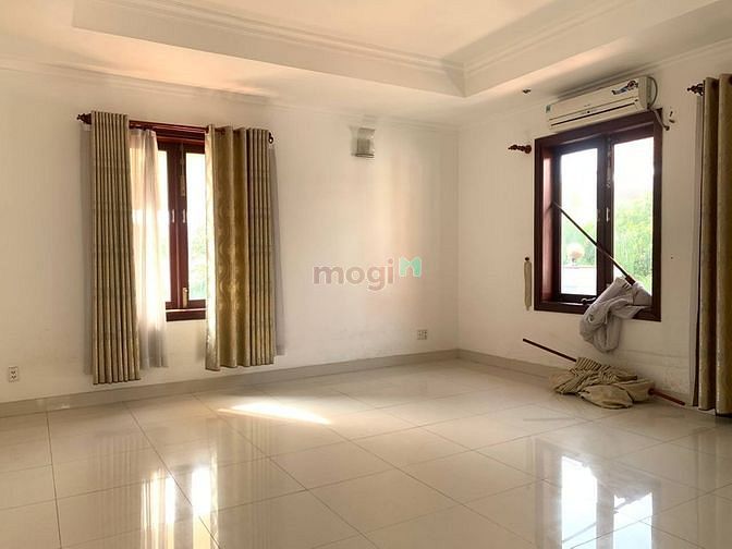 Hình ảnh Villa cho thuê đường Nguyễn Ư Dĩ ,Thảo Điền, Quận 2