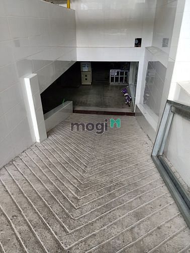 Hình ảnh Cho thue can ho cao cap mat tien 496 Ma Lo