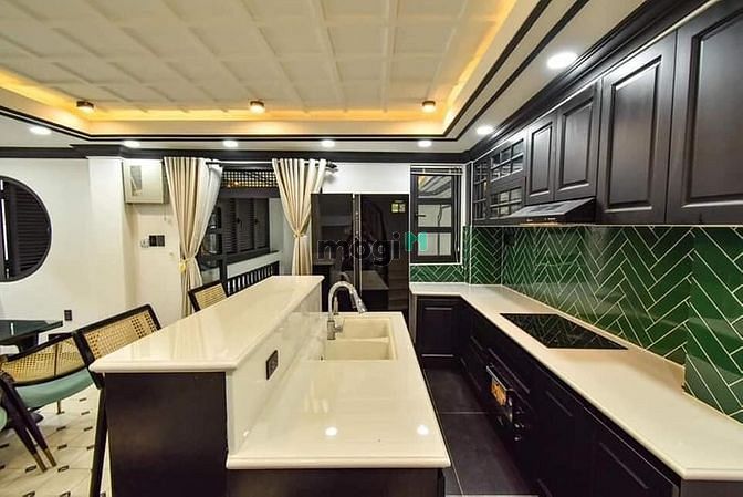 Hình ảnh Biệt Thự Lô Góc, Lê Đức Thọ, 4PN, Có Thang Máy