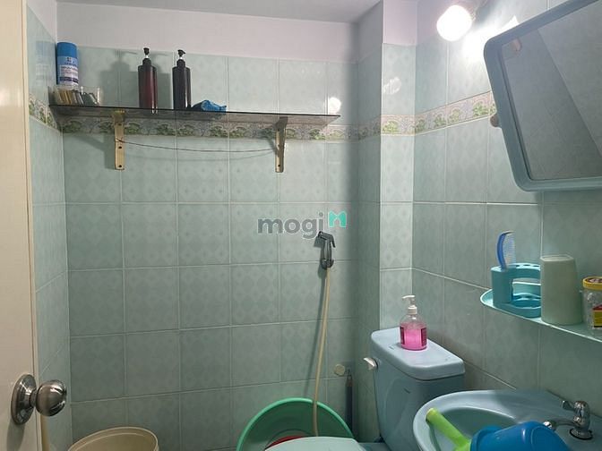 Hình ảnh Phòng trọ Q.10 chung chủ, WC riêng, ban công.