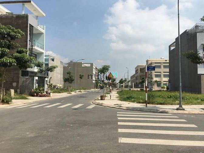 Hình ảnh 19 Nền Đất Trục Mặt Đường Tỉnh Lộ 10, Liền Kề BV Chợ Rẫy II, Sổ Hồng R