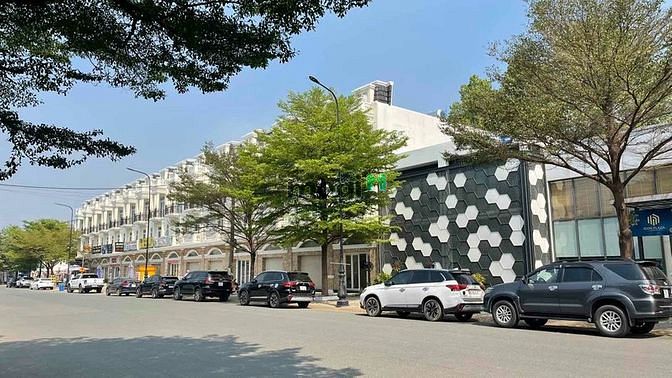 Hình ảnh Đất nền sổ đỏ - DT743 Vòng xoay An Phú - TP. Dĩ An