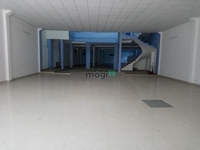 Hình ảnh cho thuê nhà đường Bàu Cát, 4x30m, 3 lầu