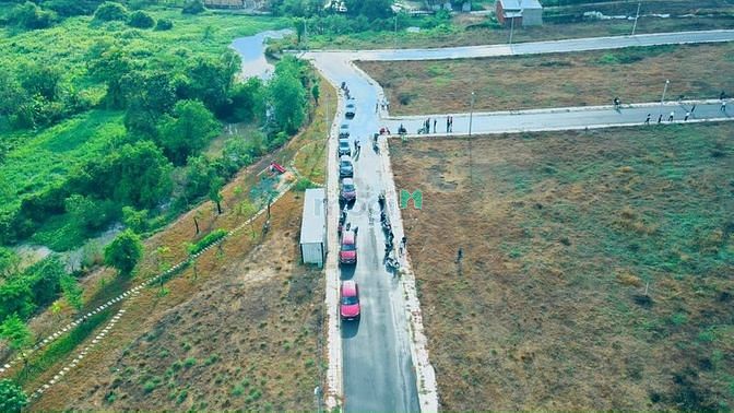 Hình ảnh Bán Đất Gần Chợ Cổng 11. Long Bình. Biên Hòa. Gía rẻ, sổ hồng riêng