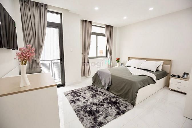 Hình ảnh CHDV gần Hồng Bàng, UEF, Hutech