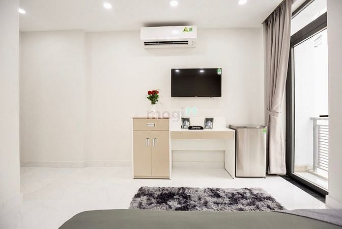 Hình ảnh CHDV gần Hồng Bàng, UEF, Hutech
