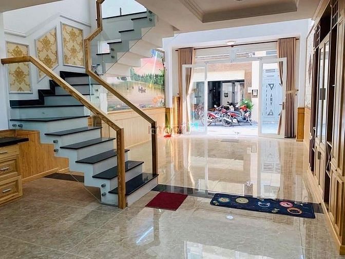 Hình ảnh cho thuê Nhà bàu cát 6,p14 tân bình, dt 6x20m 1t1l