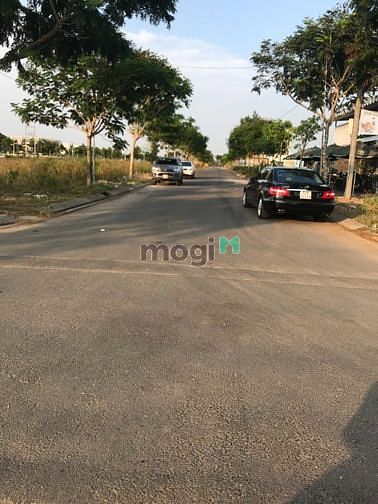Hình ảnh Sang gấp 2 lô đất thổ cư trong khu Tên Lửa MT Tỉnh Lộ 10 gần Aeon BTan