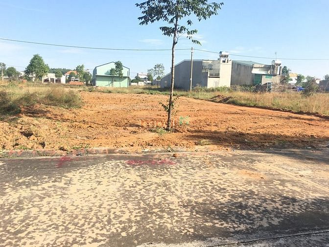 Hình ảnh 300m2 đất Thổ Cư, vị trí mặt bằng  Kinh Doanh gần chợ và trường cấp 2