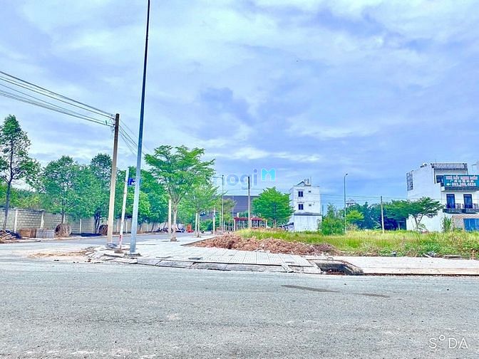 Hình ảnh cần vốn bán rẻ mùa dịch covid bán gấp lô đất cặp 250m2 đường 20m
