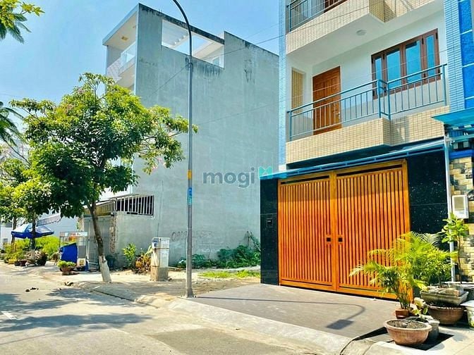 Hình ảnh cần vốn bán rẻ mùa dịch covid bán gấp lô đất cặp 250m2 đường 20m