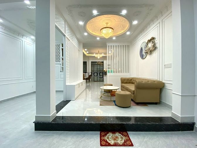 Hình ảnh Biệt thự cổ điển huỳnh tấn phát nhà bè