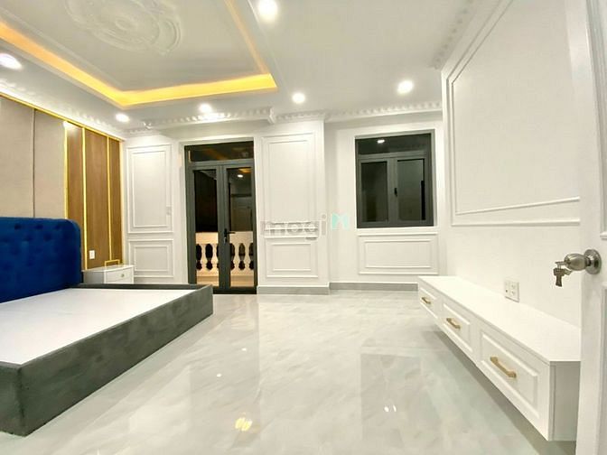 Hình ảnh Biệt thự cổ điển huỳnh tấn phát nhà bè