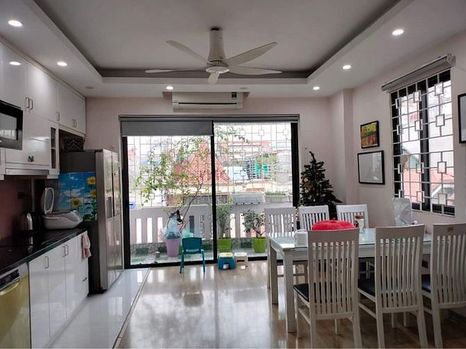 Hình ảnh Phân lô ô tô tránh, thang máy Cầu Giấy 11.9 tỷ.