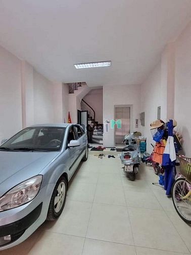 Hình ảnh Phân lô ô tô tránh, thang máy Cầu Giấy 11.9 tỷ.