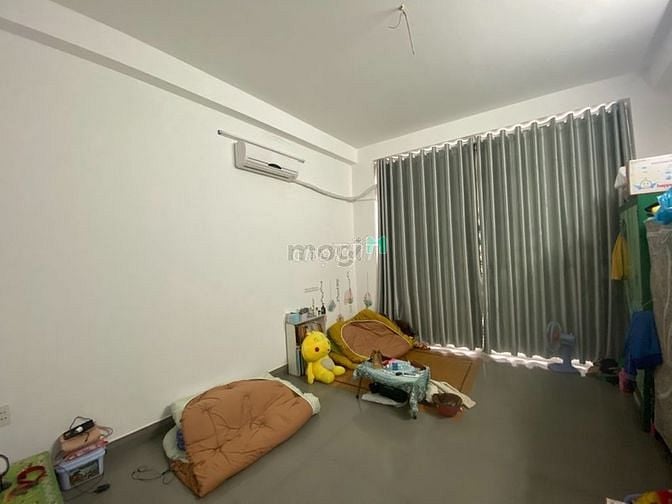 Hình ảnh cho thuê nhà mt Phạm Văn Hai, ngay chợ 6x20m, 1t2l