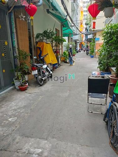 Hình ảnh 5 tầng - nhà mới - 3 phòng ngủ - Cao Đạt - Quận 5