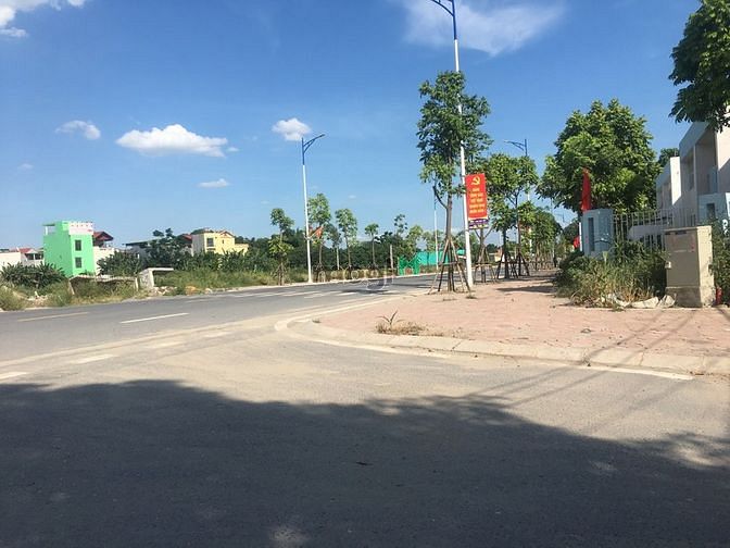 Hình ảnh Bán đất Ỷ Lan, Gia Lâm 100m2, MT 5.3m 2 mặt đường 5m, giá Tốt