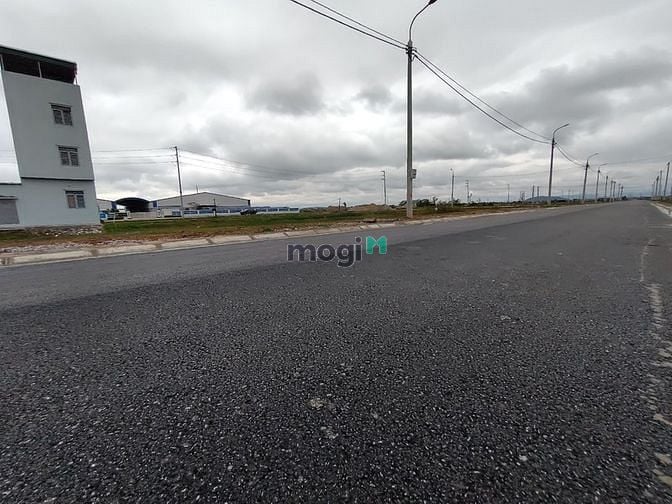 Hình ảnh Bán đất đấu giá mặt bằng  Quảng Tiến, Sầm Sơn 111m2 giá 2,5 tỷ