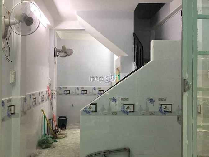 Hình ảnh Cho thuê nhà hẻm Lý Thái Tổ 2pn 3wc Q10