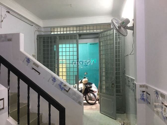 Hình ảnh Cho thuê nhà hẻm Lý Thái Tổ 2pn 3wc Q10
