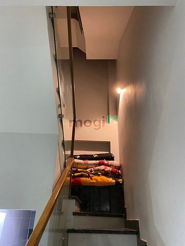 Hình ảnh Nhà Hẻm Bến Vân Đồn Xây Kiên Cố . Cao Cấp DTSD 122.16m2