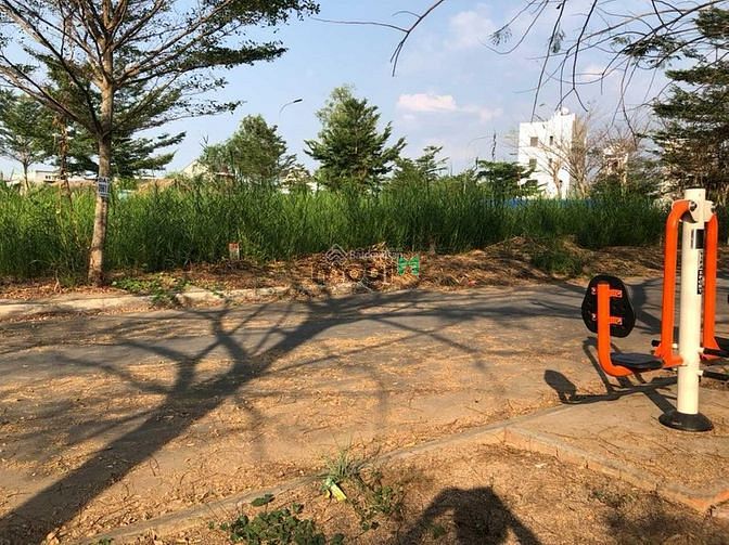 Hình ảnh Bán nền đất 80m2 khu dân cư, điện nước âm, xây dựng tự do.