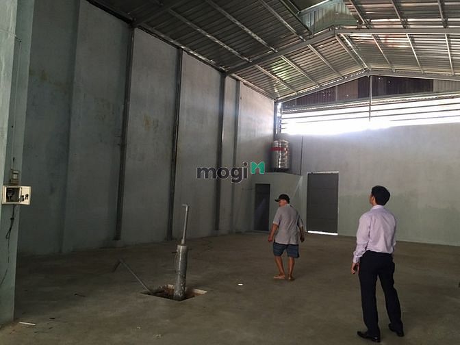 Hình ảnh $ Cho Thuê GẤP KHO 700M2.CONTAINER đậu được, P PHÚ TRUNG, GIÁ 70 TR $