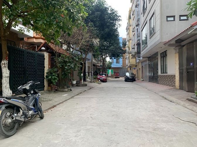 Hình ảnh Vỡ nợ bán gấp đất 52m ngõ 69 Tư Đình phía quân đội A45, A38 Tư Đình