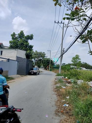 Hình ảnh Bán miếng đất thổ cư mặt tiền đường 5m tại xã Nhơn Đức, sổ hồng