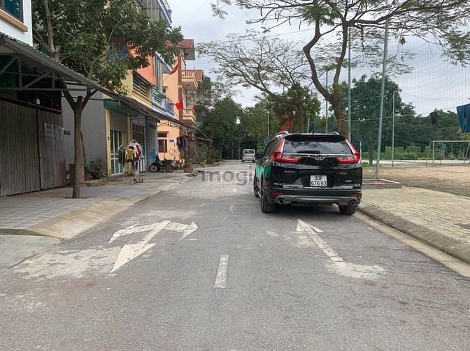 Hình ảnh Bán trong tuần 80m2 đất đẹp, đường 11m Khu TĐC Kiêu Kỵ.