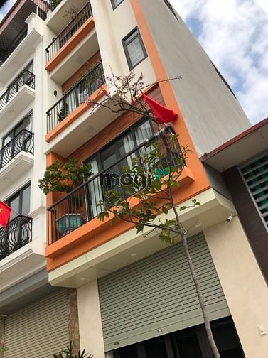 Hình ảnh Bán hộ cô em gái căn nhà 5 tầng 73,5m2 p.Giang Biên,có thang máy